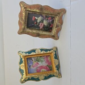 Vintage Set Of 2 Sicura Distressed Picture Frame  Rococo Design Serpentine Edge